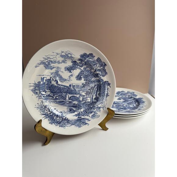 Vintage Wedgwood Dinner Plates Set of 4 Blue Transferware "Countryside" Pattern - Picture 2 of 15
